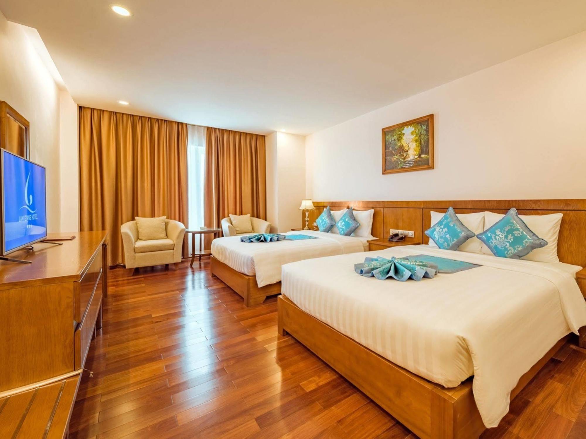 Lam Giang Hotel Vinh Exterior foto